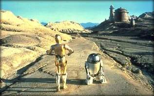 R2 et C-3PO aprochent le Palais de Jabba (episode6)